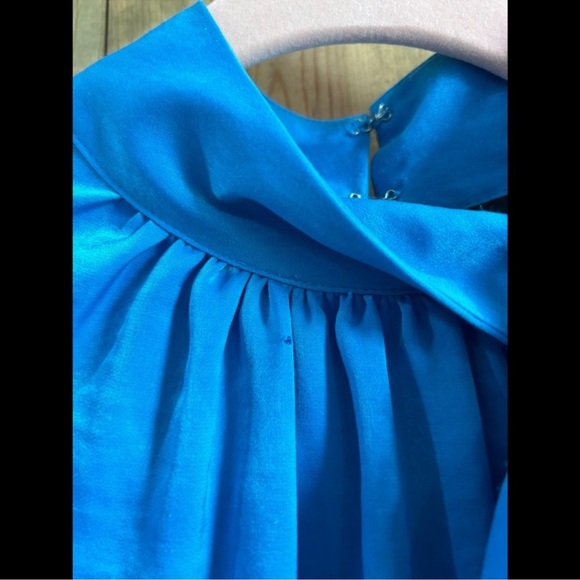 Bundle of Two Worthington Sleeveless Blouses - Picture 6 of 6